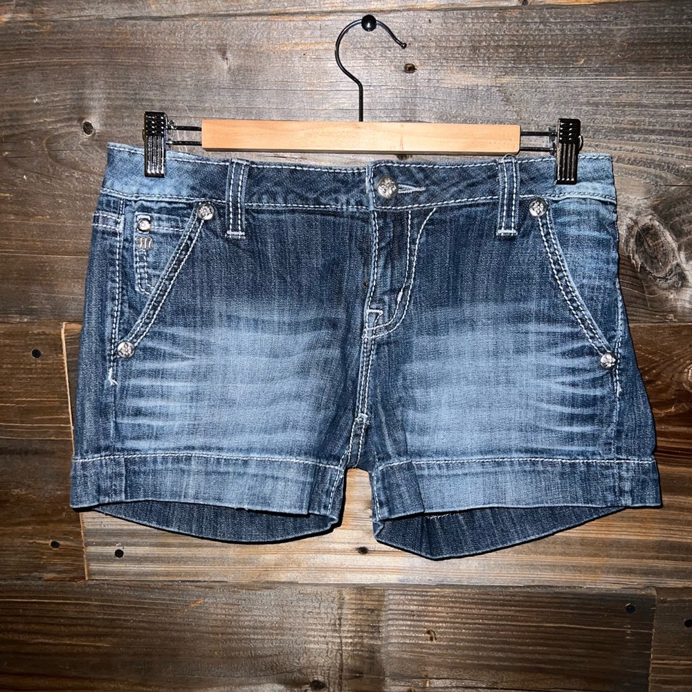 Miss Me Jean Shorts sz 28